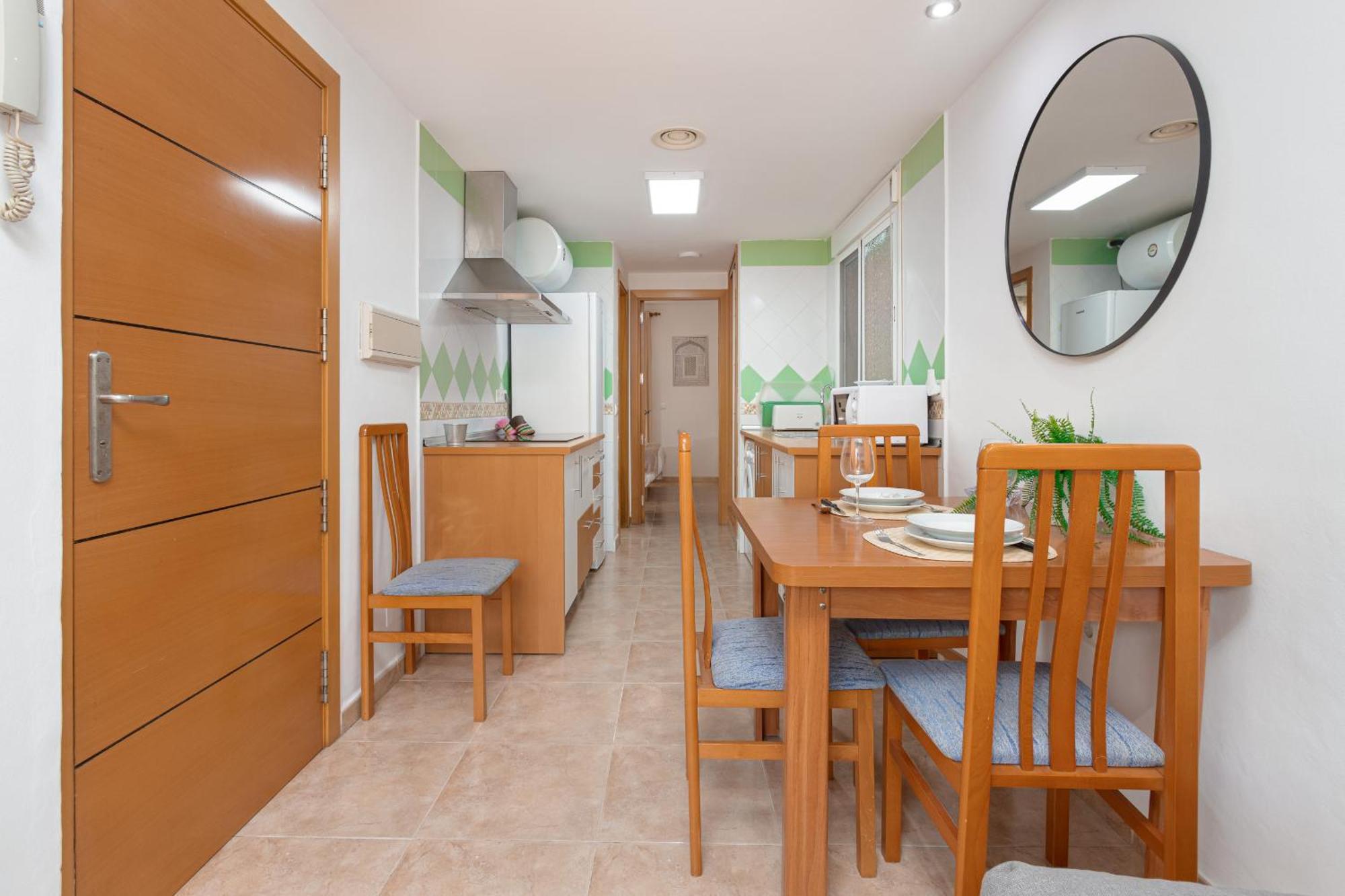 מאלגה C55 Cosy Apartment Close To The Beach מראה חיצוני תמונה